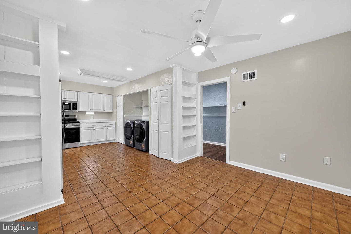 11 Williams Lane photo 18