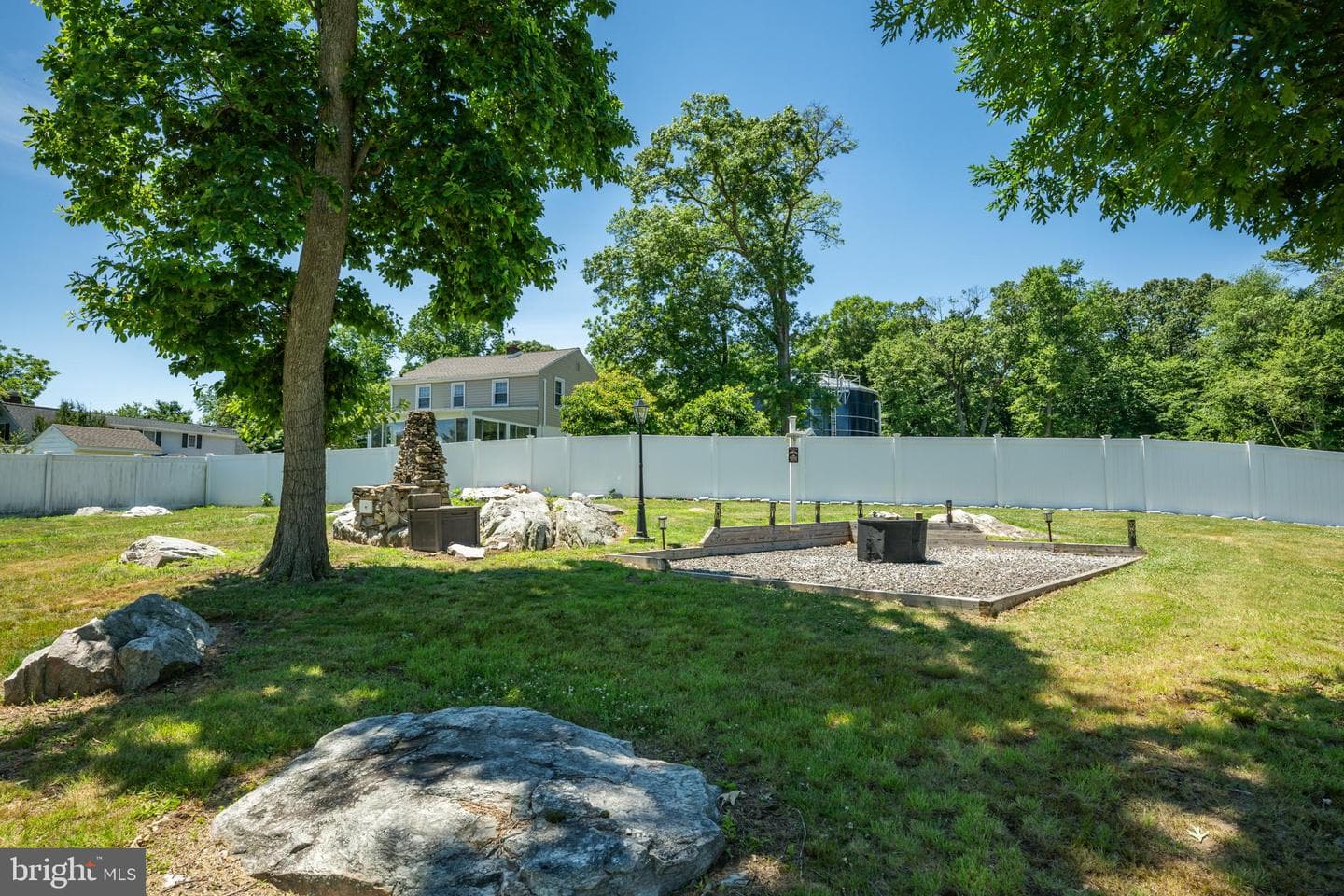 11 Williams Lane photo 41