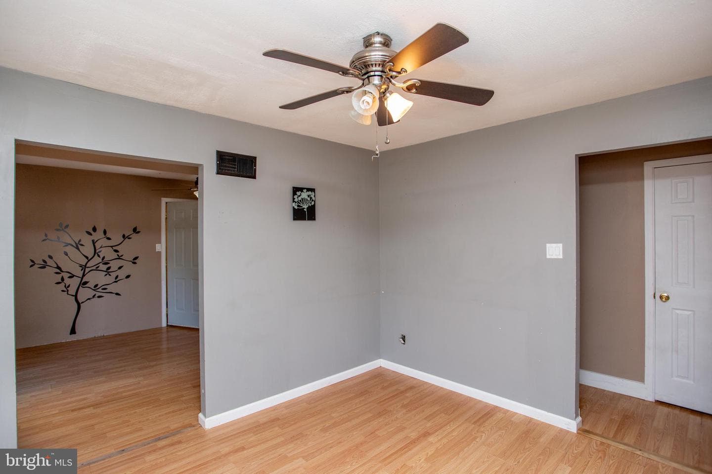 116 Linda Court photo 15