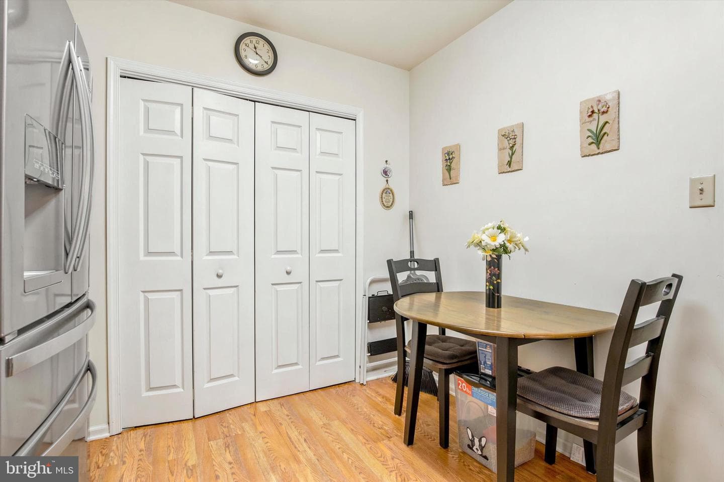 690 Jakob Place photo 7