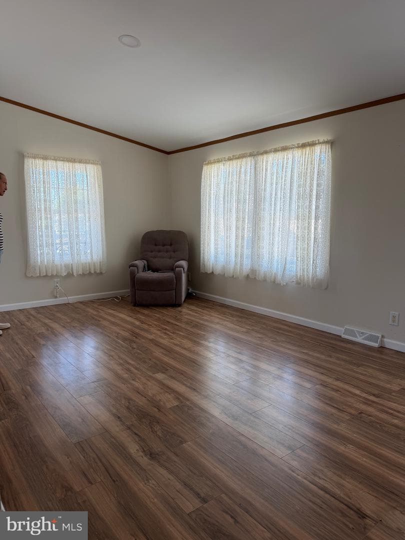 3421 Rose Avenue photo 3