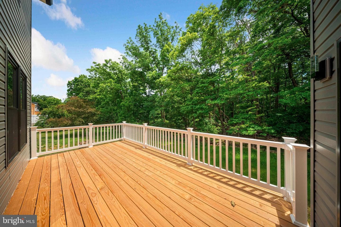 2947 Bridge Street photo 15