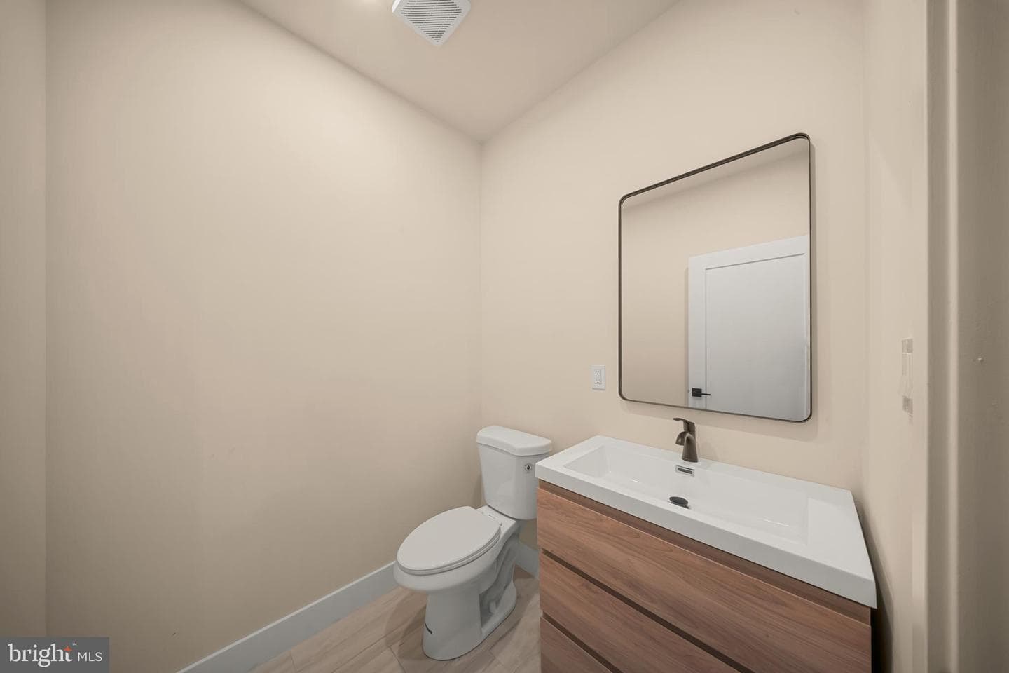 2947 Bridge Street photo 44