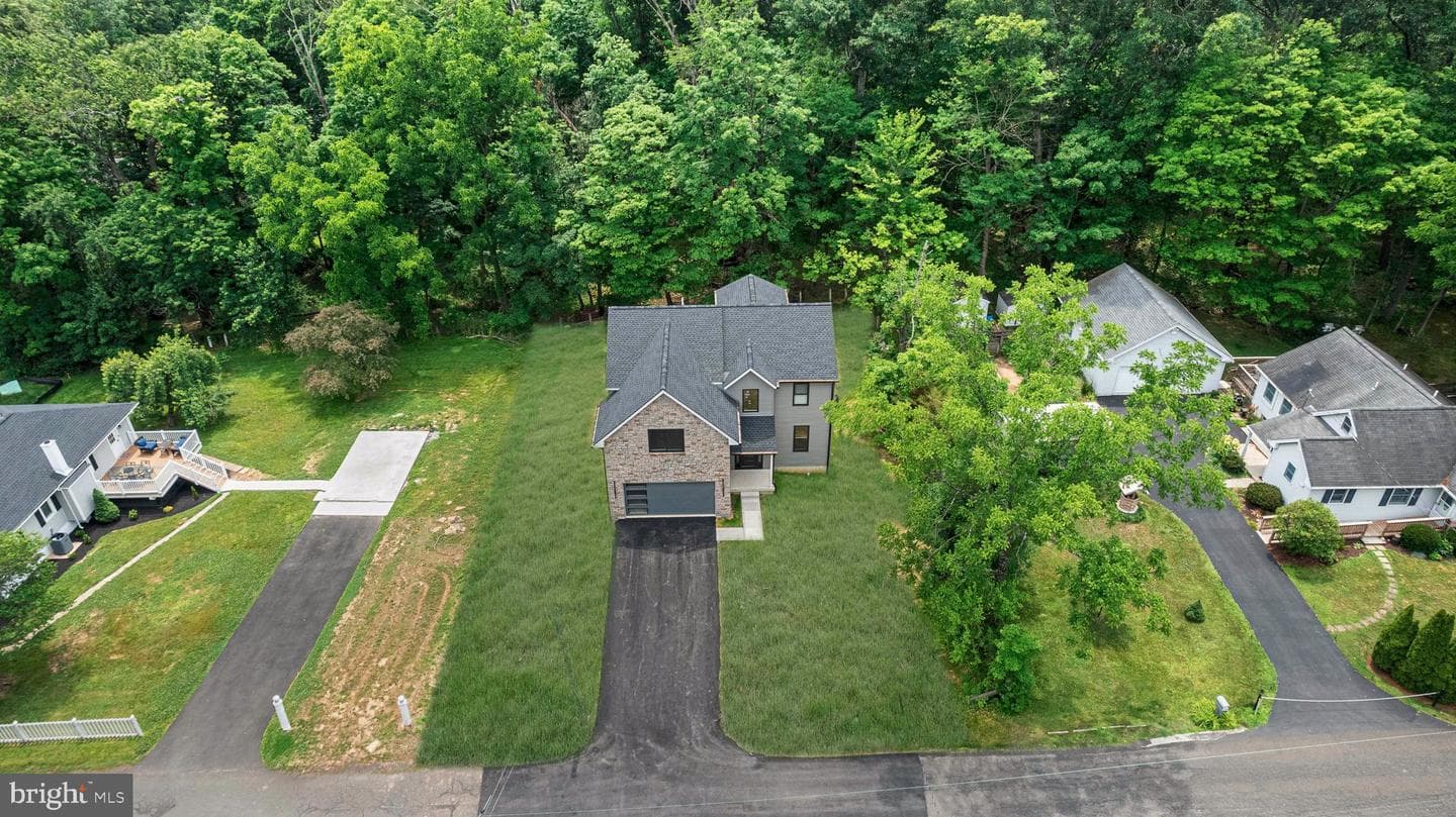 2947 Bridge Street photo 46
