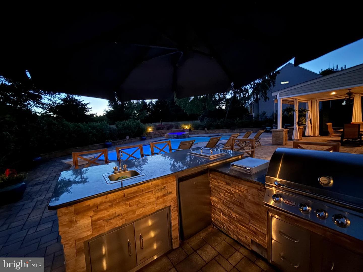 4502 Scenic View Circle photo 59