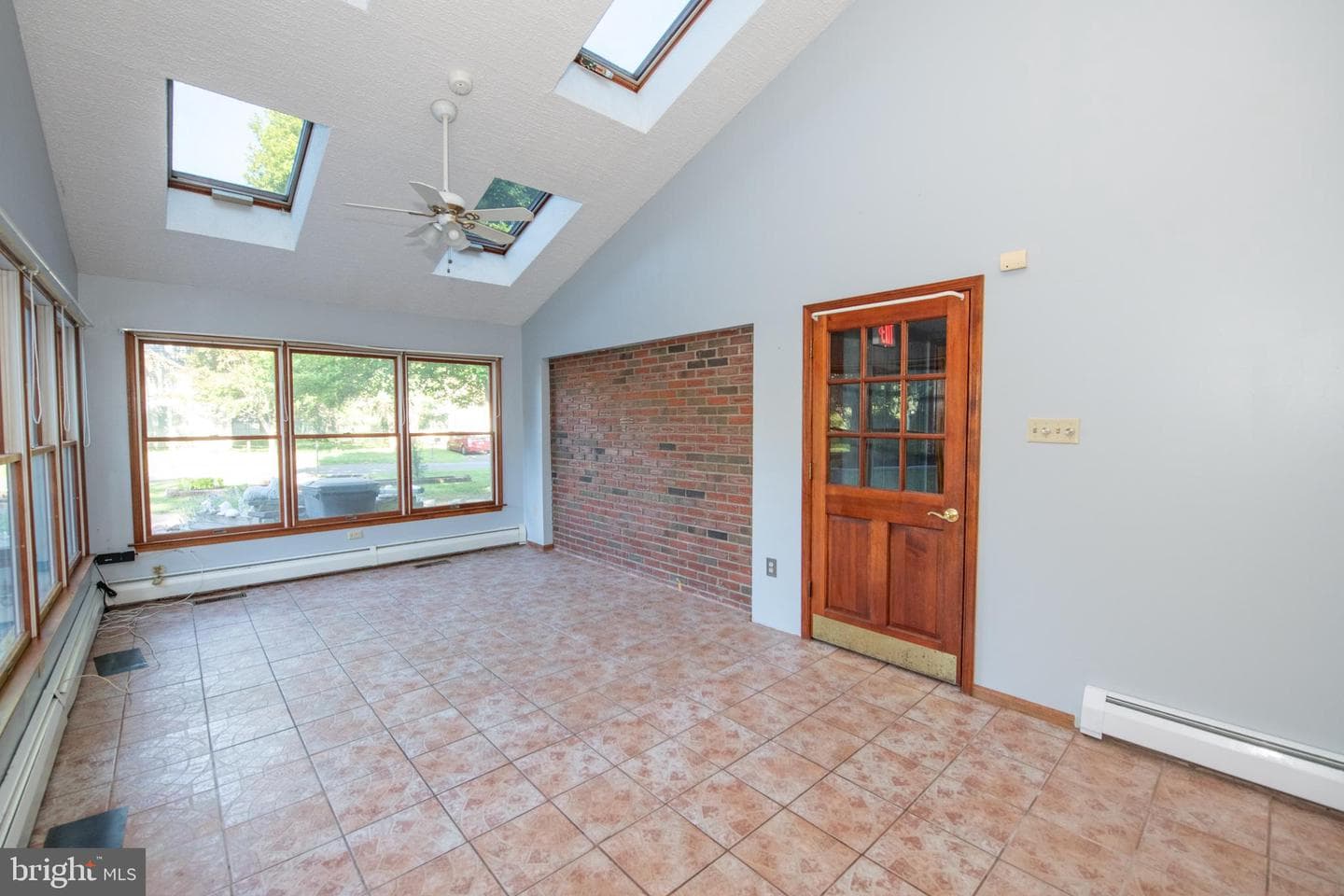 519 Parkvale Avenue photo 33