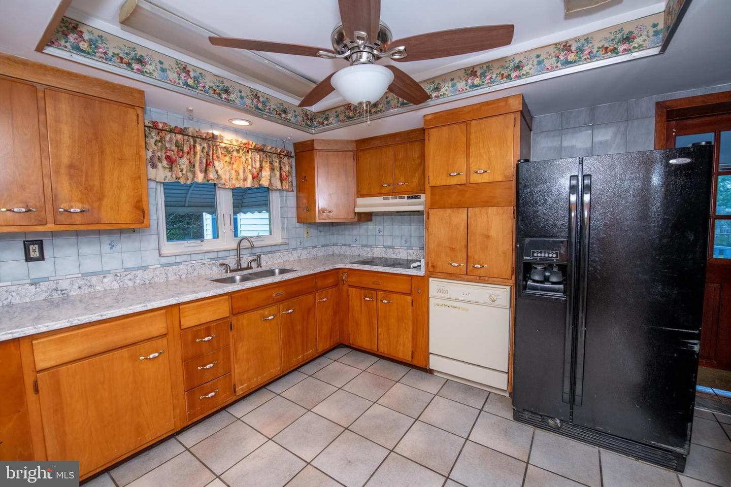 519 Parkvale Avenue photo 58