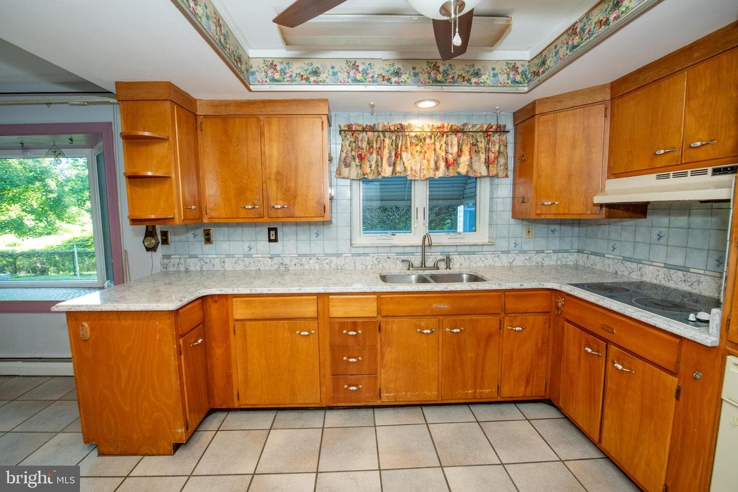 519 Parkvale Avenue photo 59