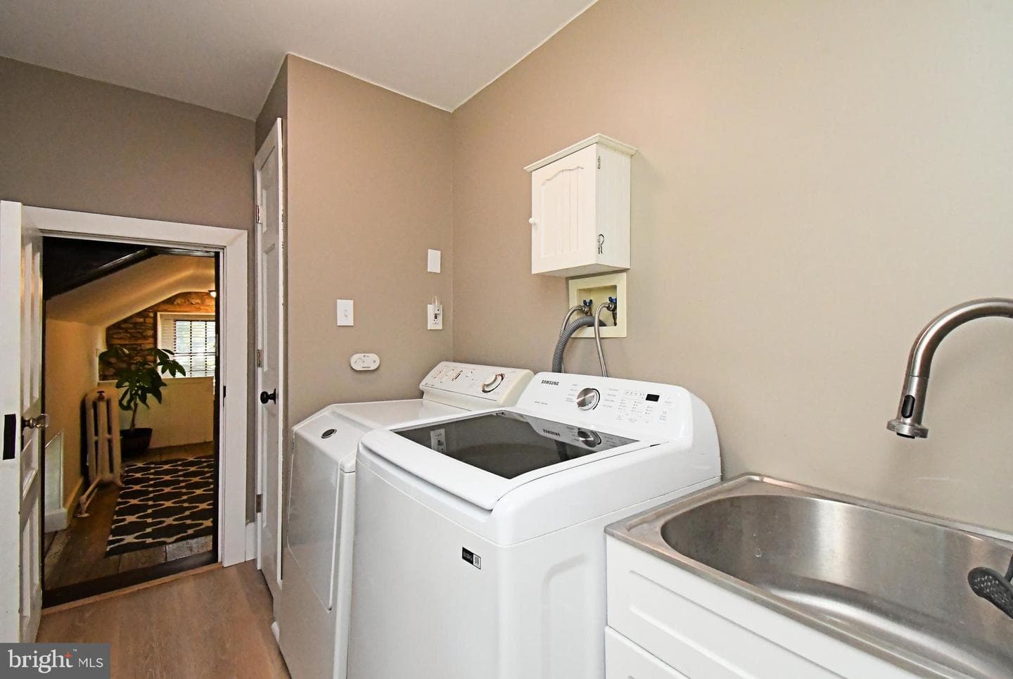 381 Holland Road photo 31