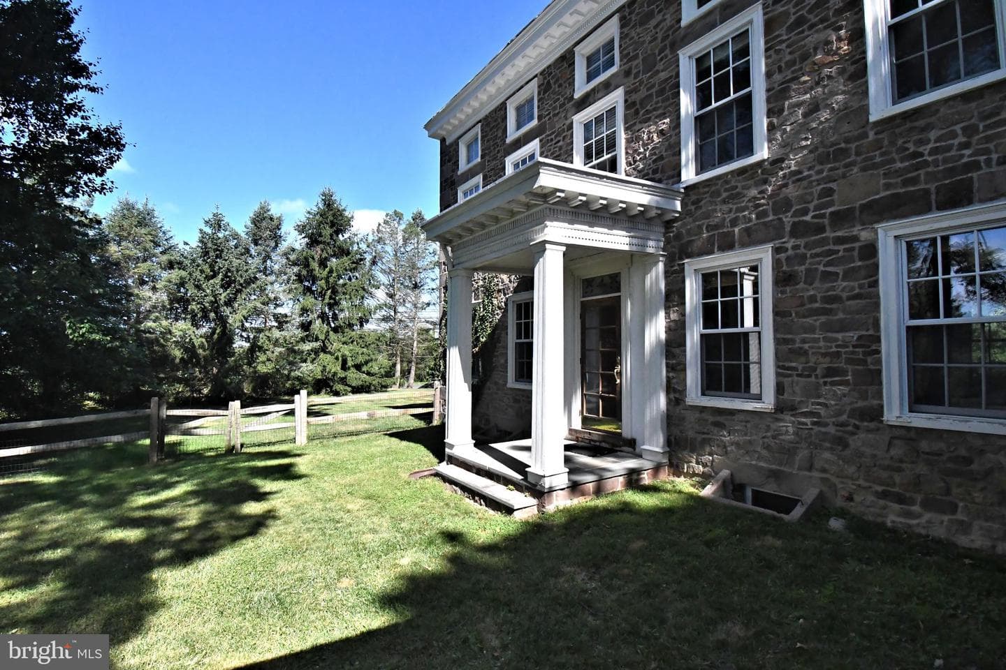 381 Holland Road photo 45
