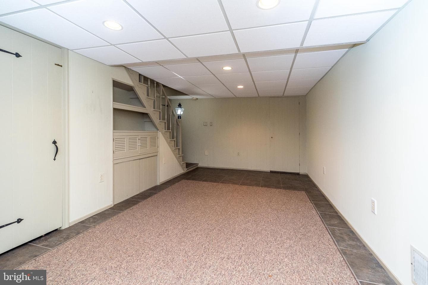 501 E Penn Street photo 50