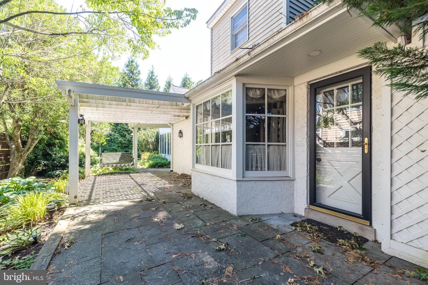 501 E Penn Street photo 58