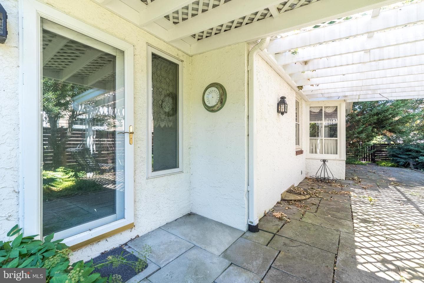 501 E Penn Street photo 64