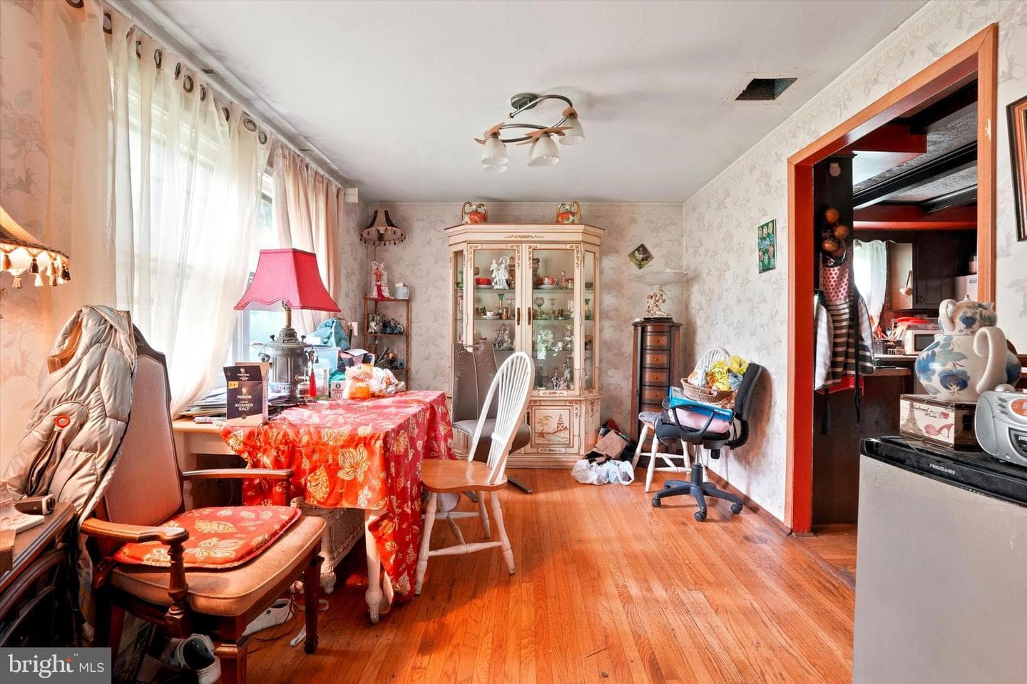 506 Holly Knoll Drive photo 5
