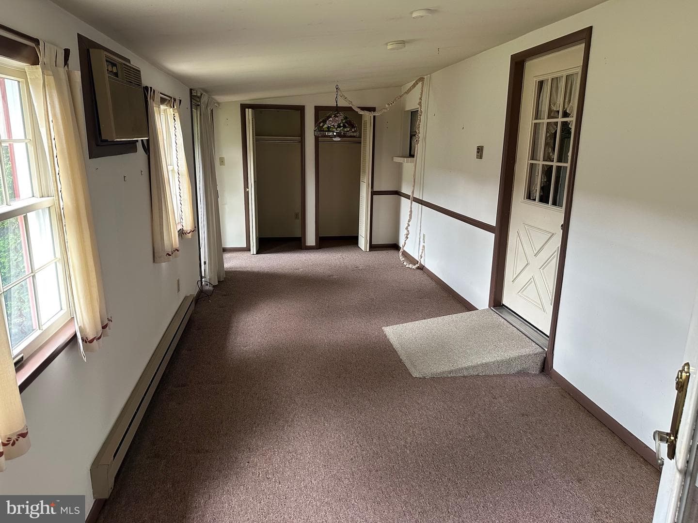 1027 Pine Circle photo 4