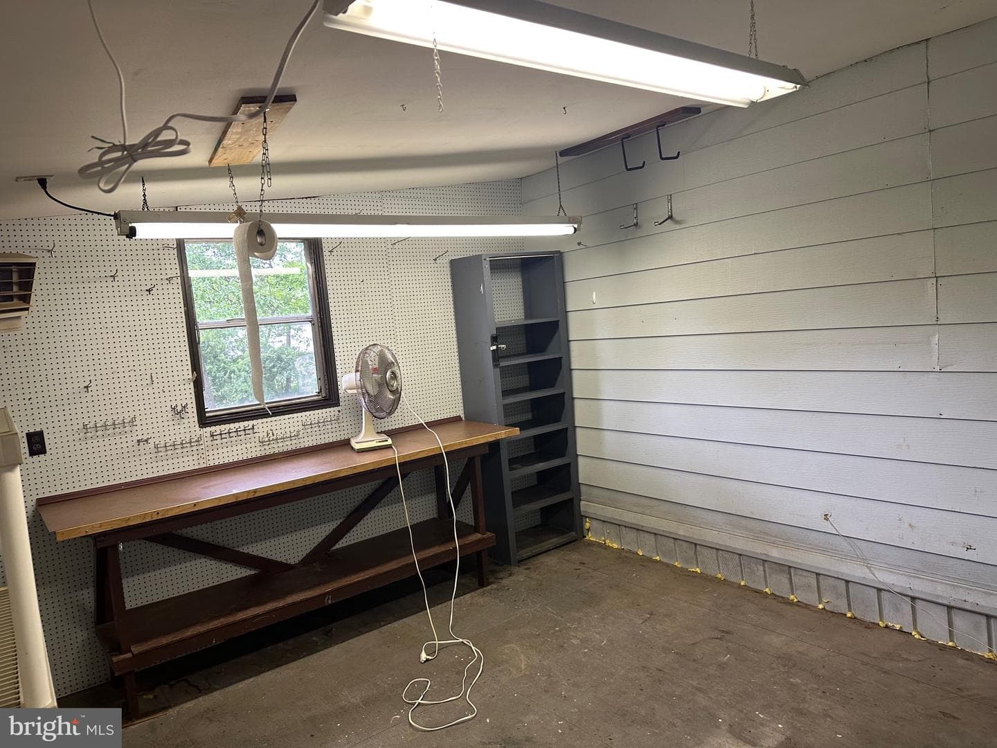 1027 Pine Circle photo 5