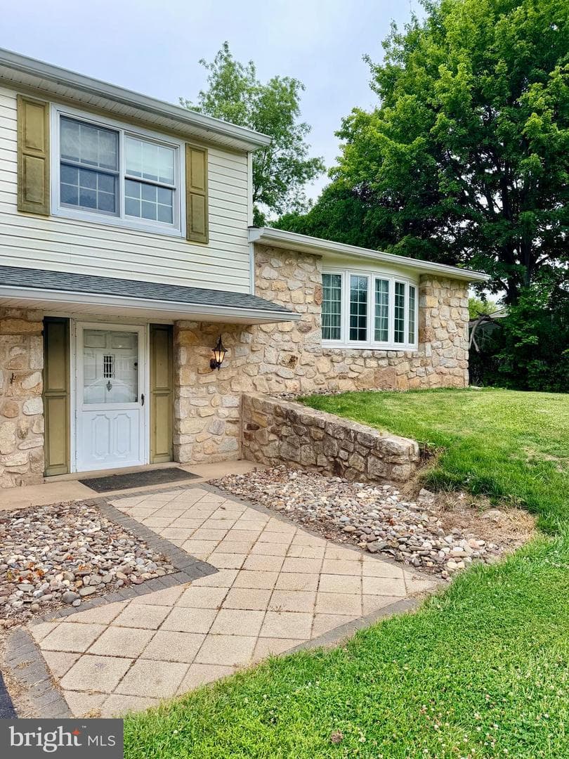 31 Rembrandt Lane photo 3
