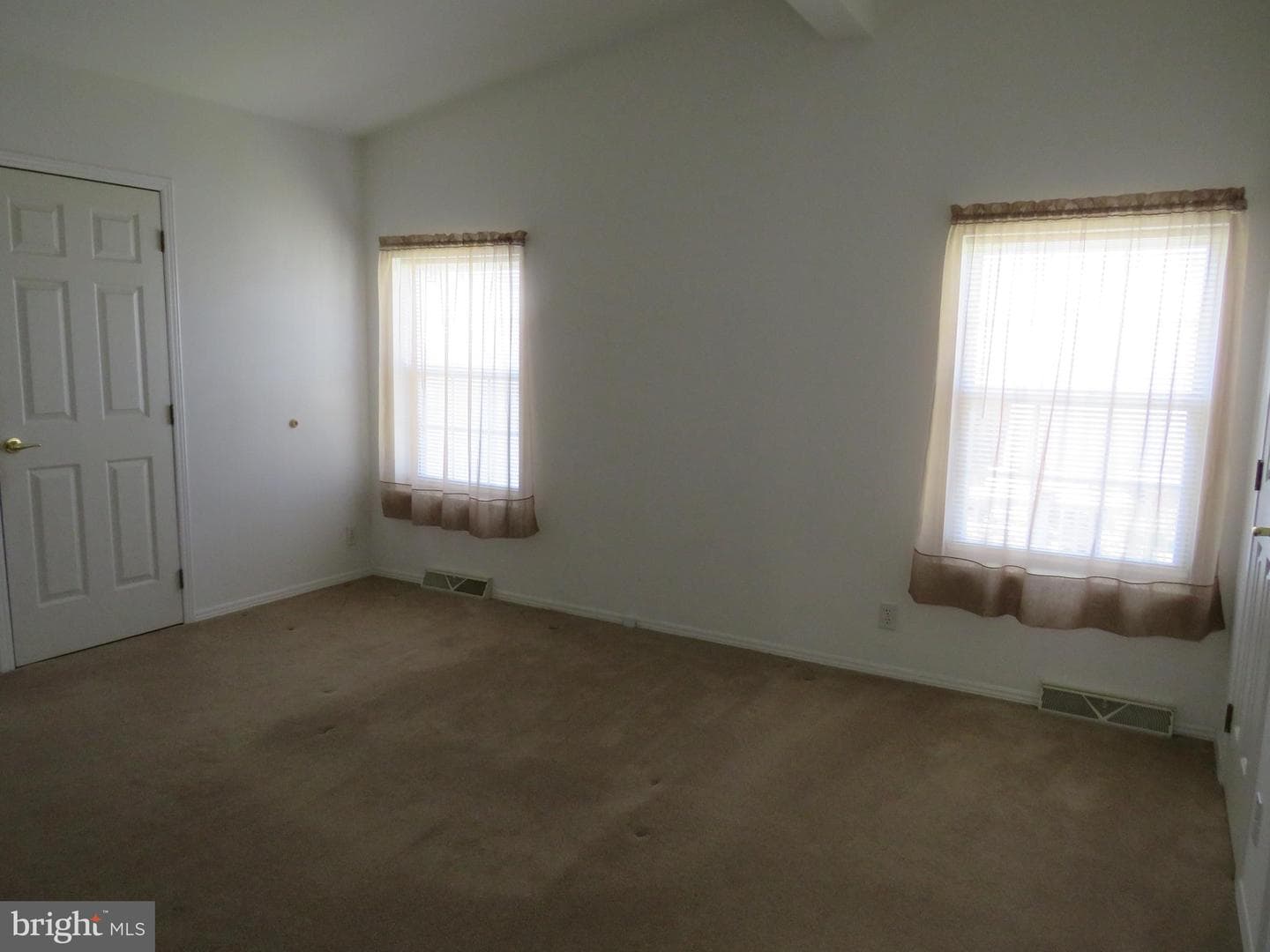 342 Spring Meadow Circle photo 23