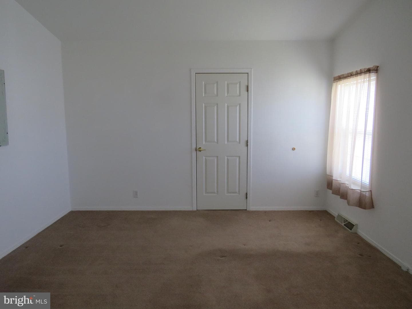 342 Spring Meadow Circle photo 24