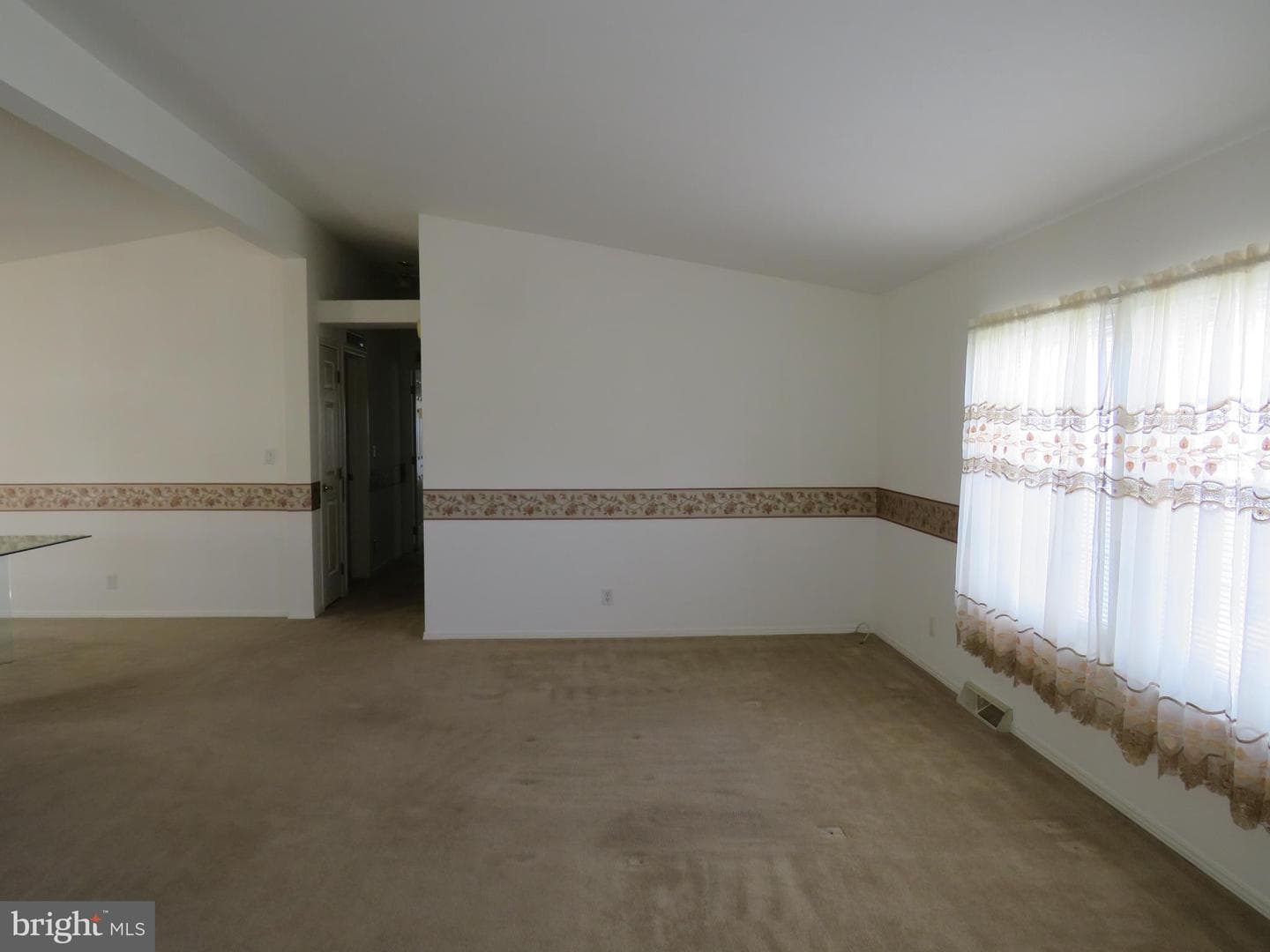 342 Spring Meadow Circle photo 7