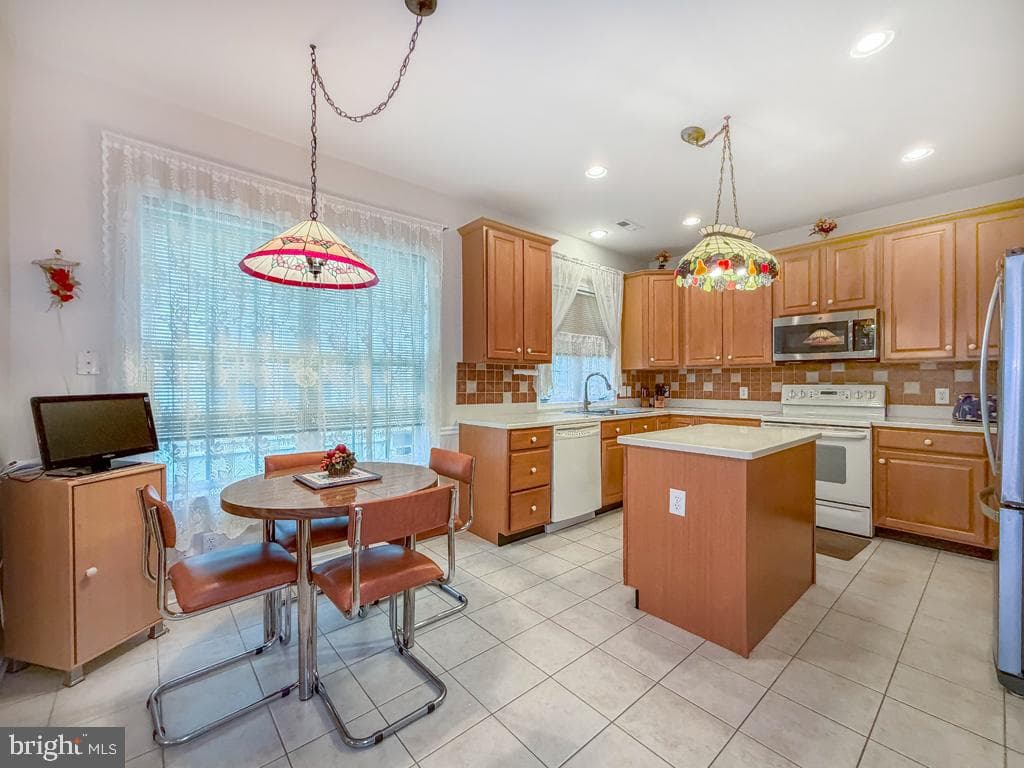 40 Betts Drive photo 7