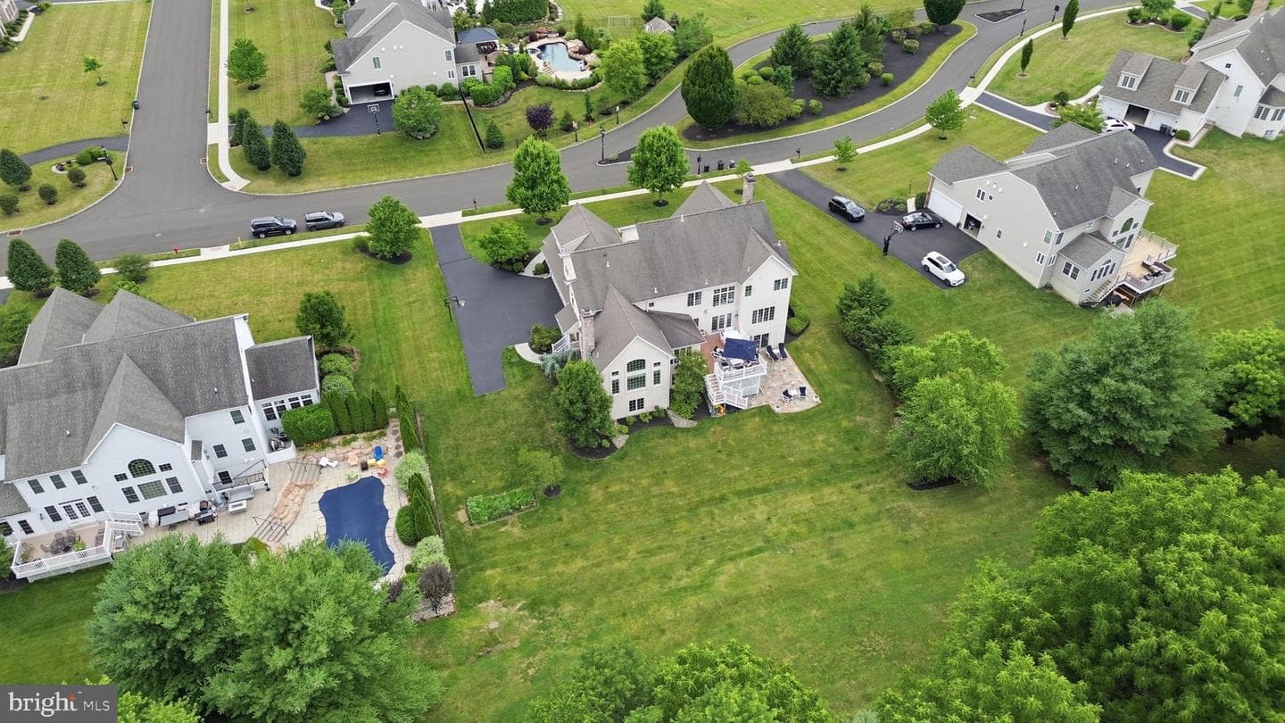 51 Wordsworth Drive photo 69