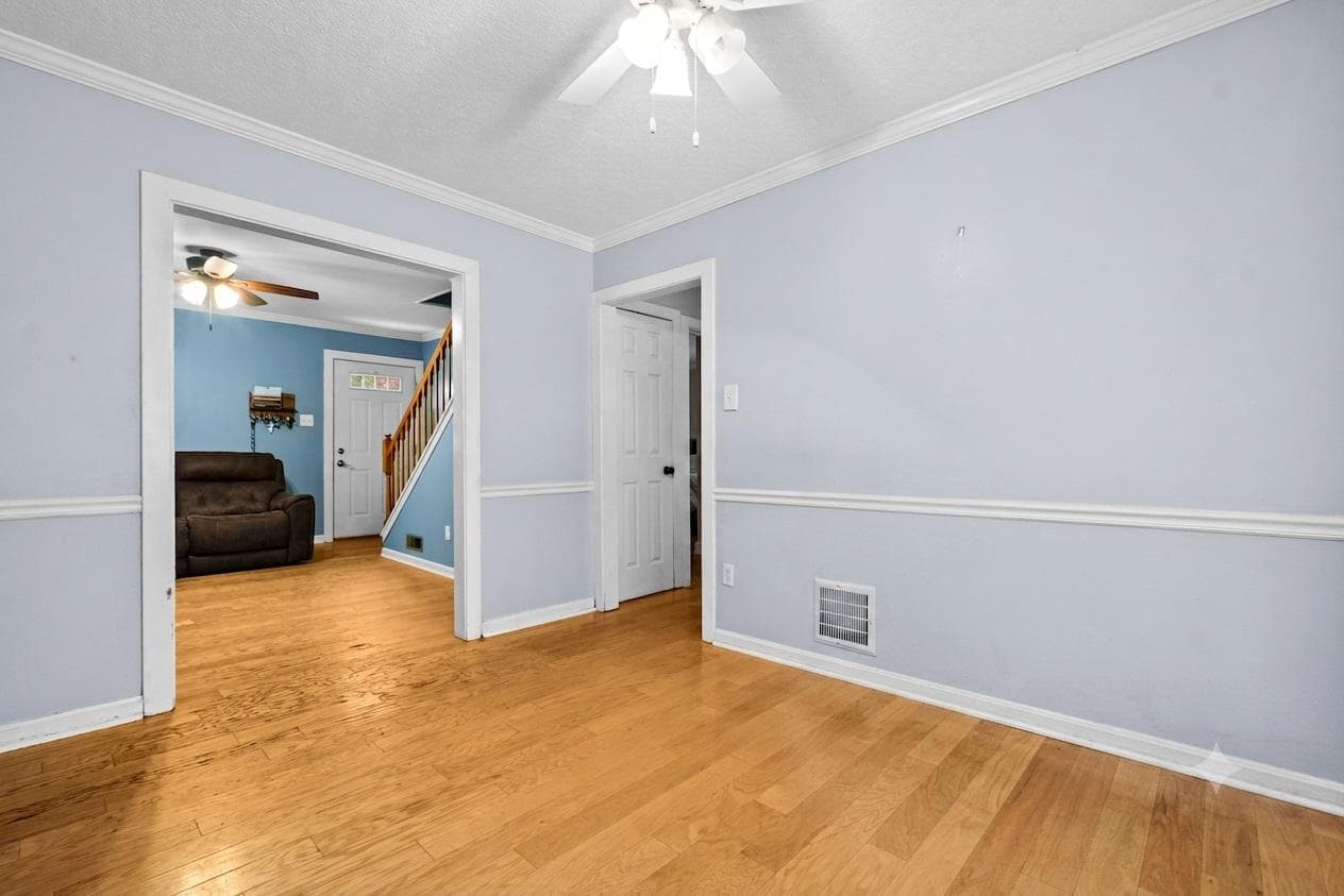 327 Elmwood Avenue photo 10