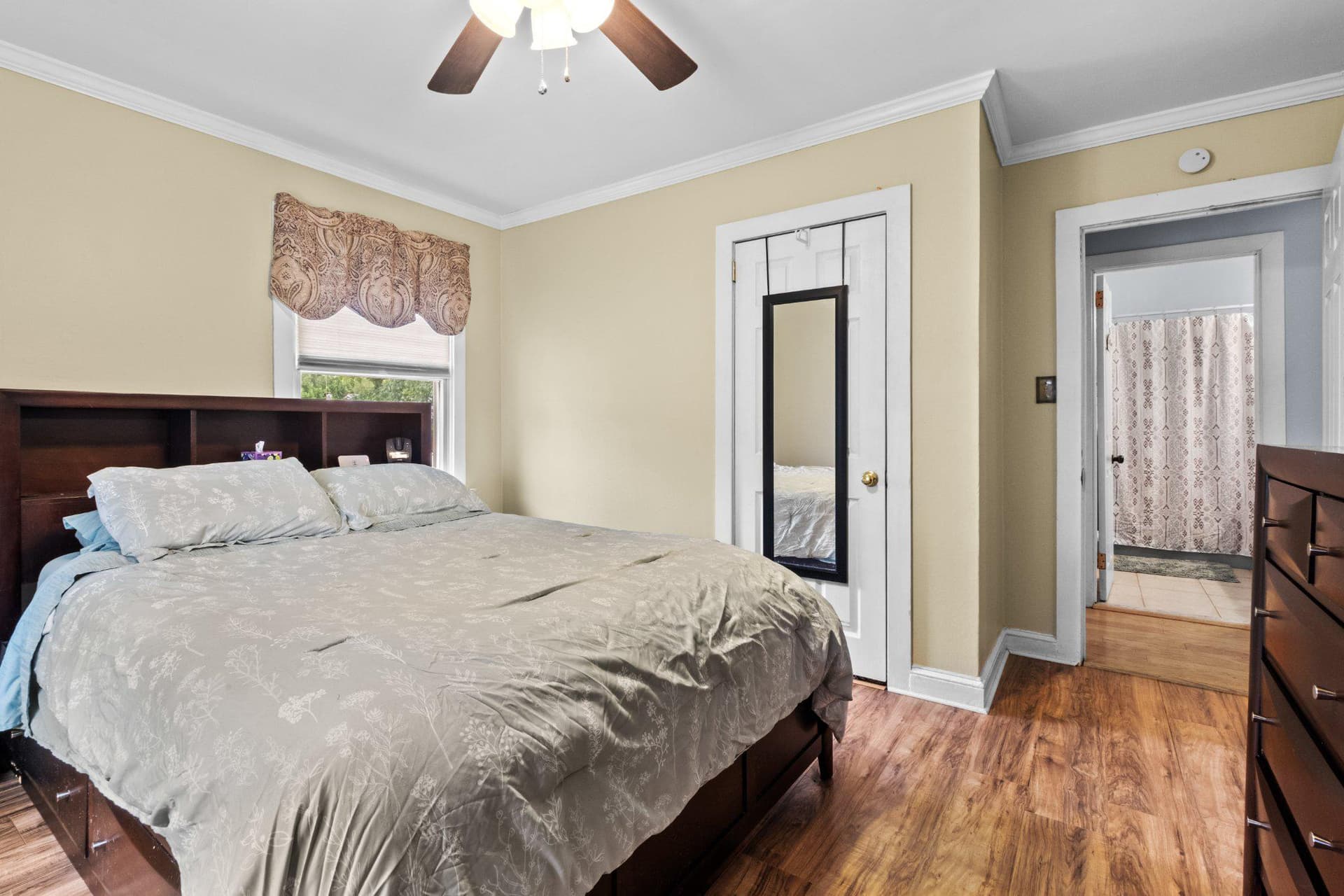 327 Elmwood Avenue photo 23