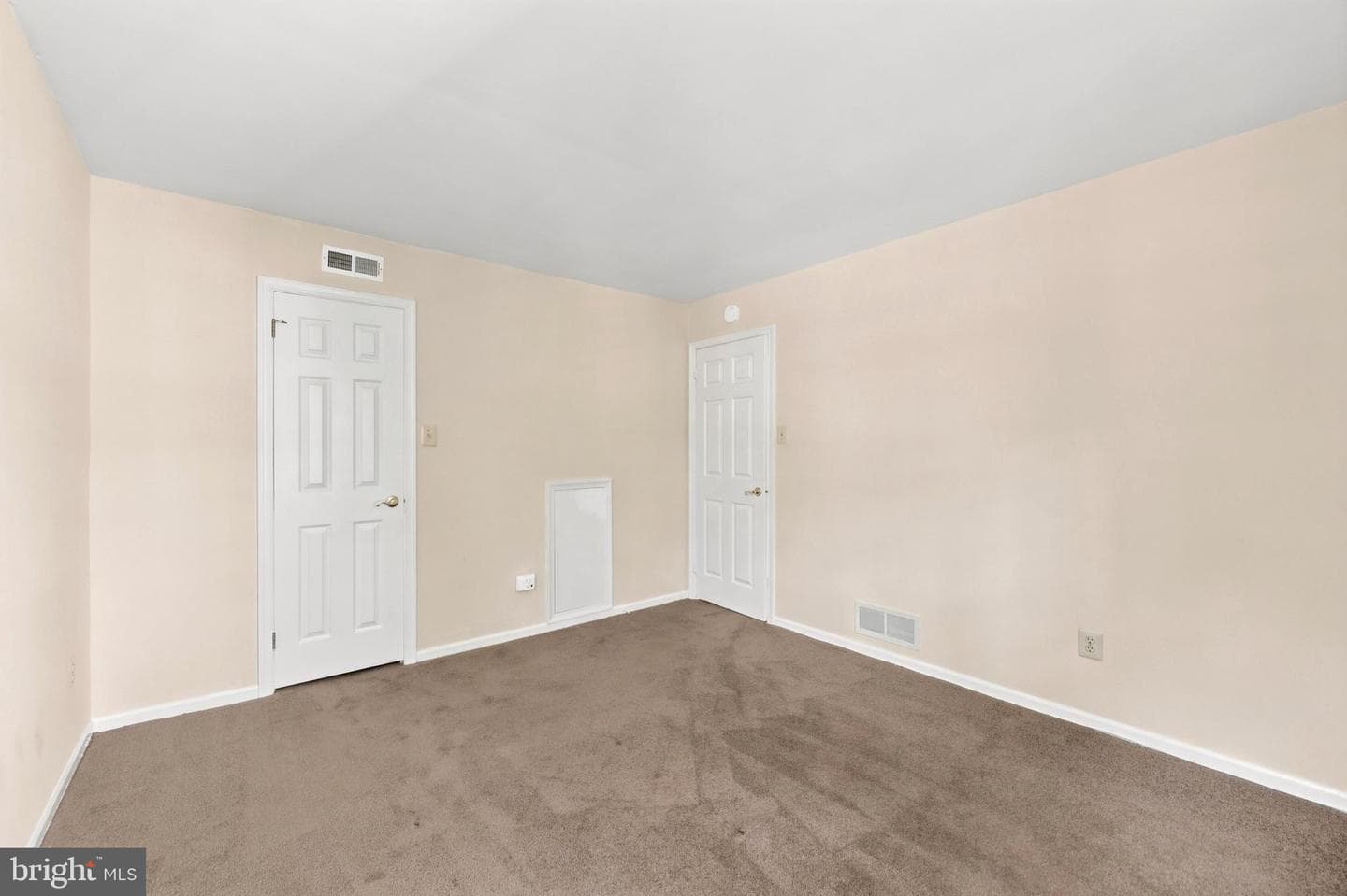 502 Diamond Drive photo 9