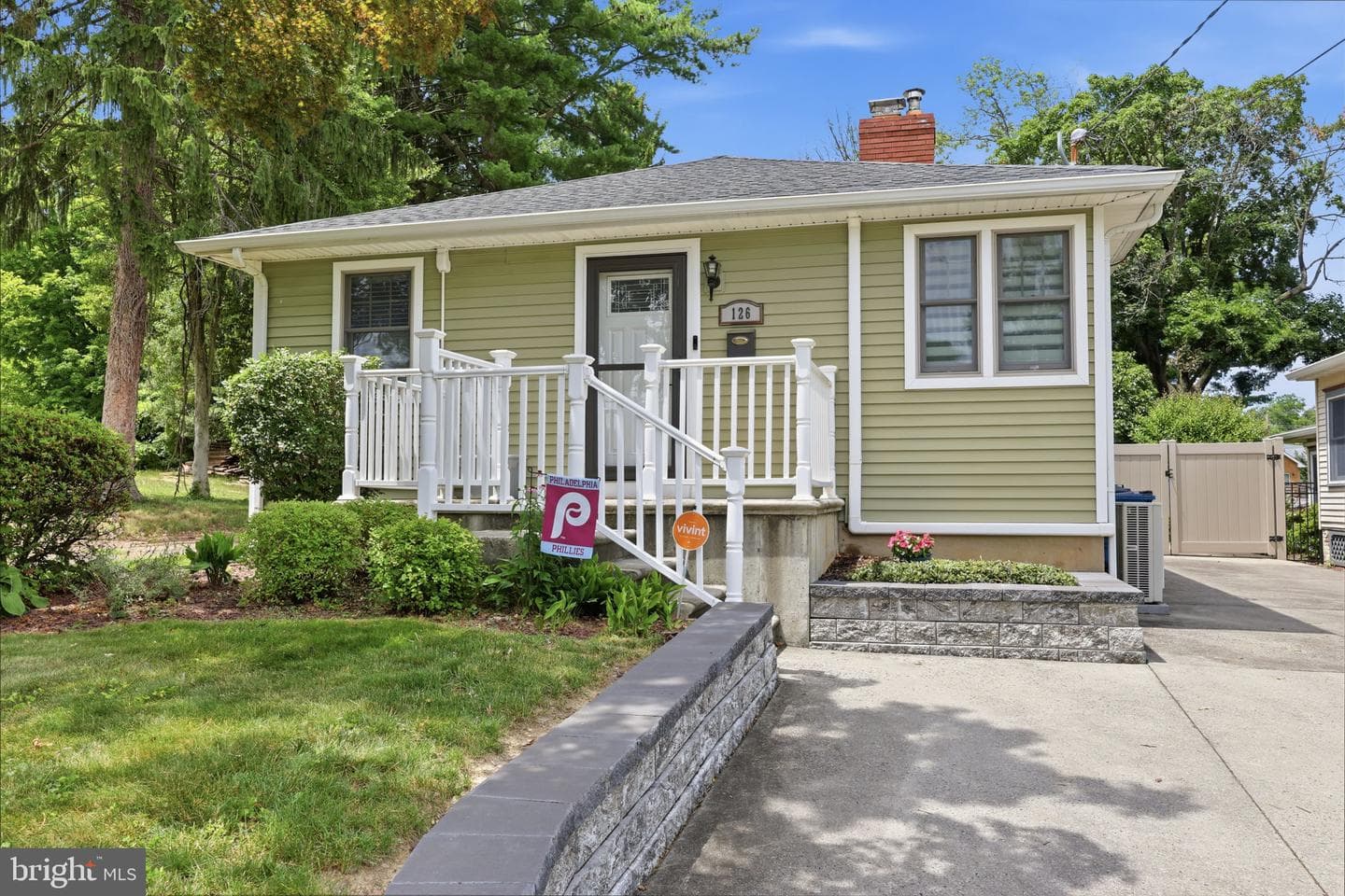 126 W Maple Avenue