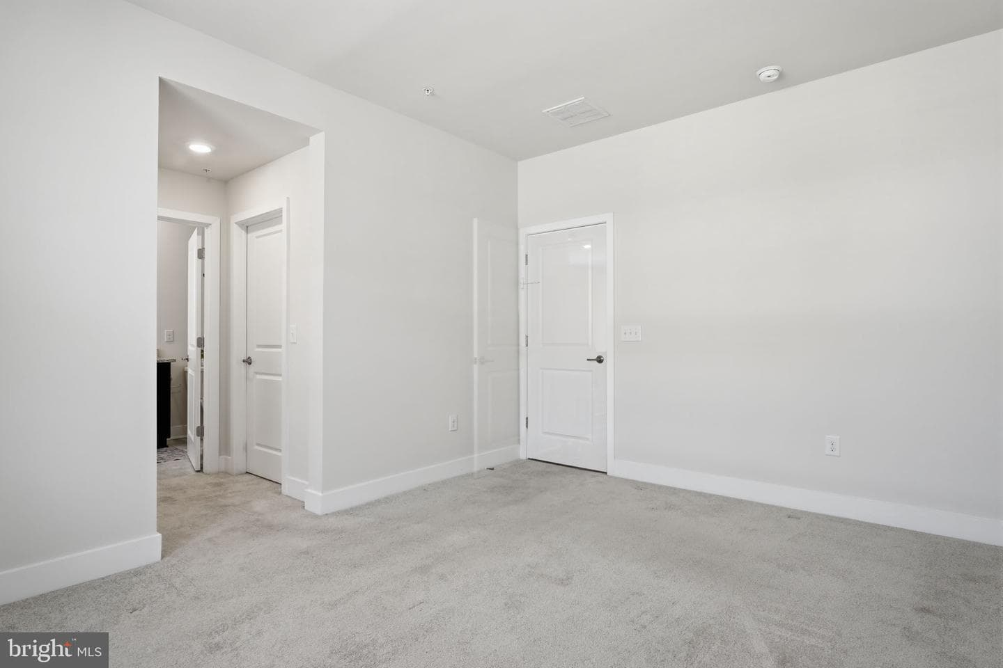 136b Fleet Court photo 6