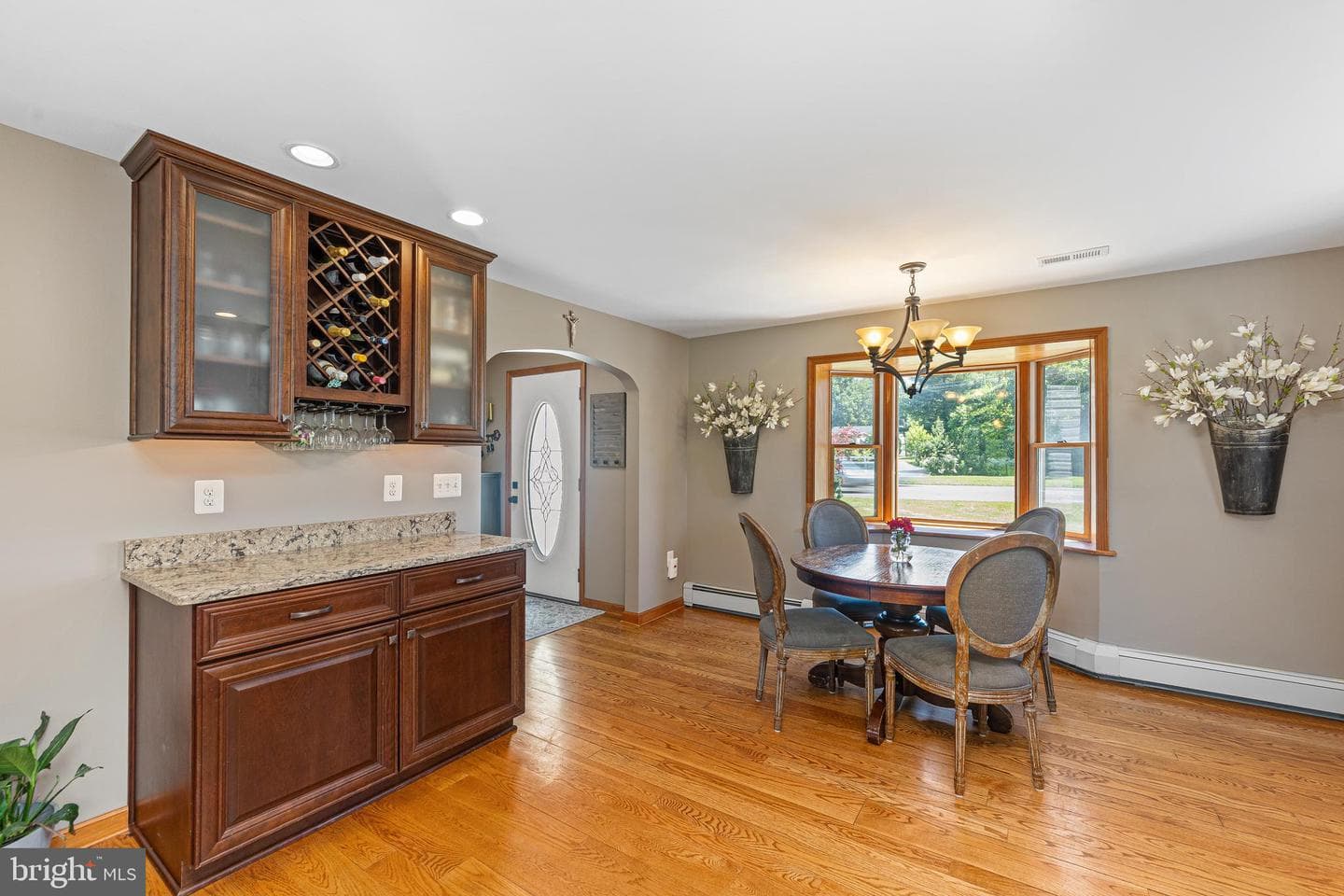 1074 N Easton Road photo 8