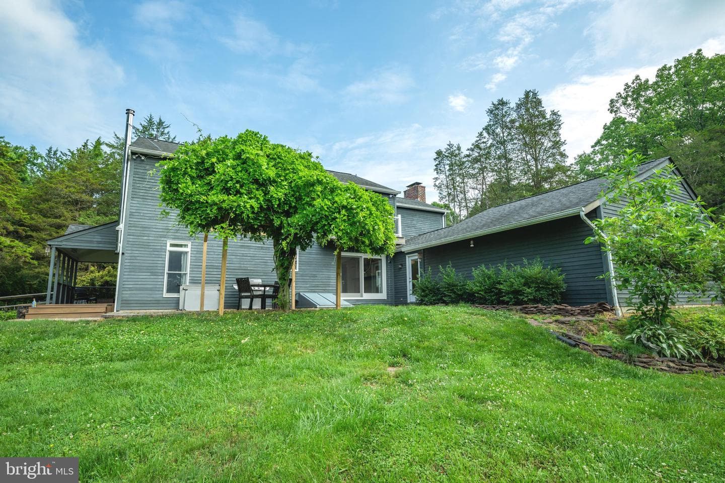 75 Mount Airy Road photo 24