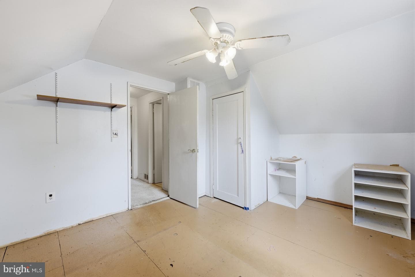 563 Wilk Drive photo 11