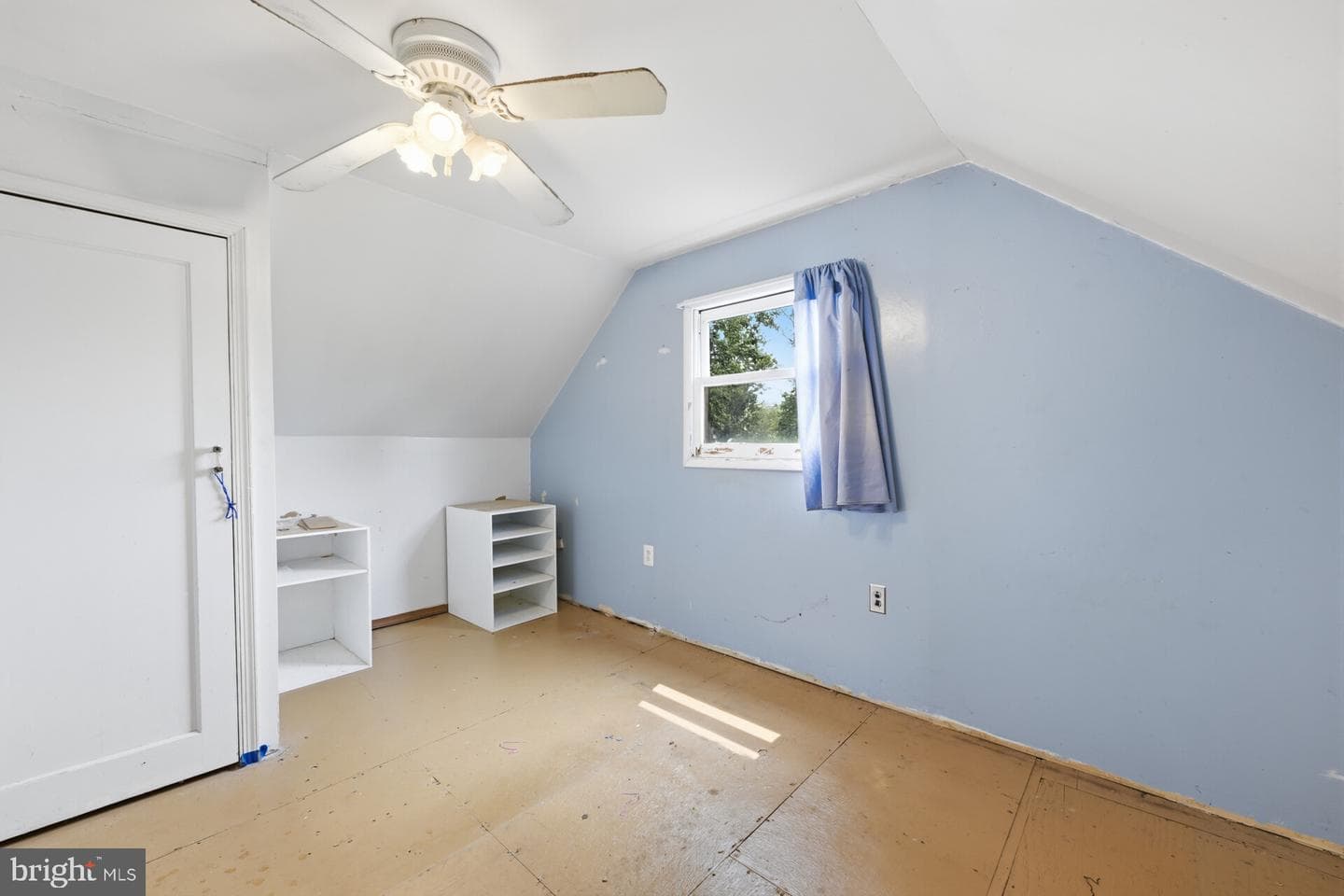 563 Wilk Drive photo 12