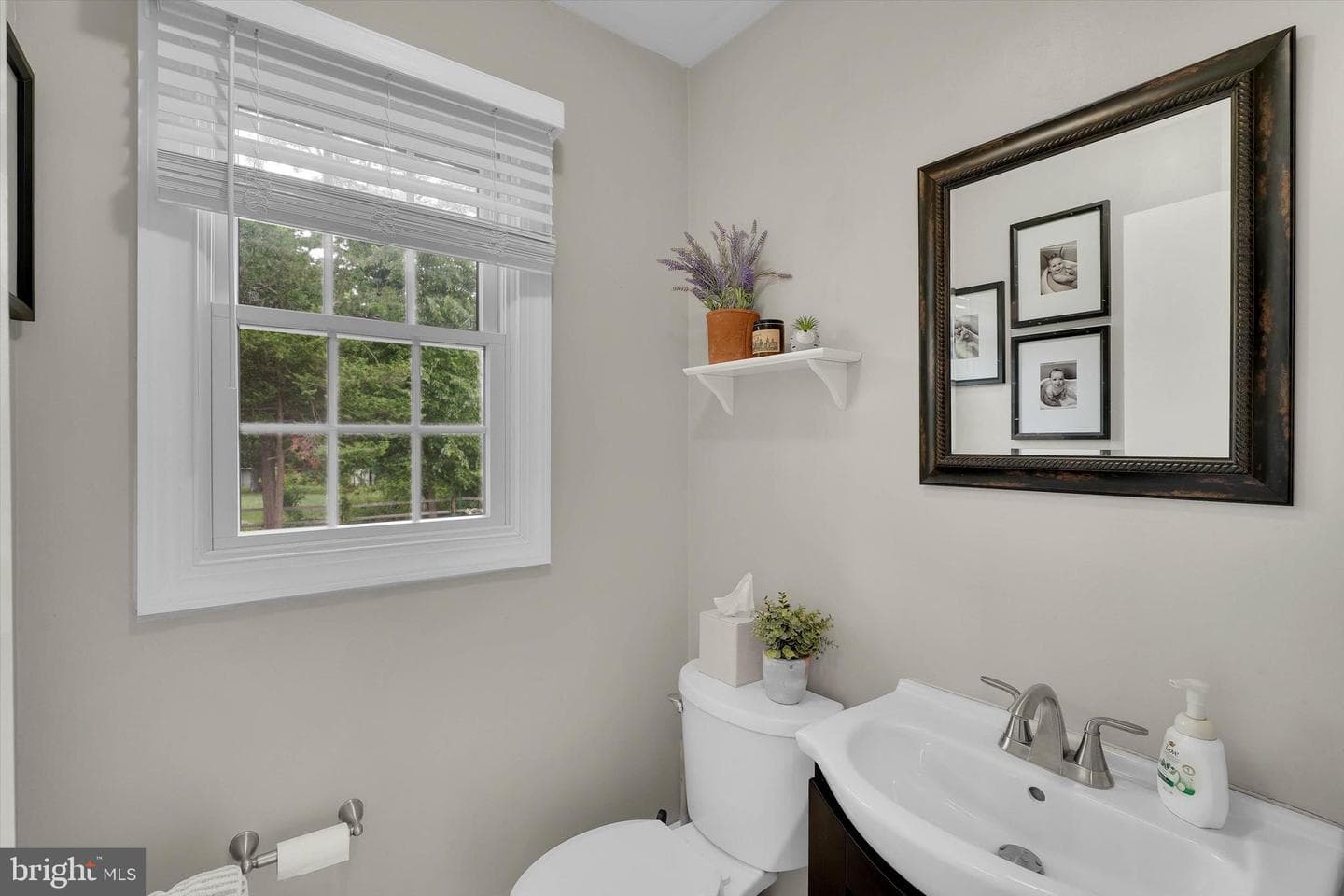 755 Gordon Drive photo 20