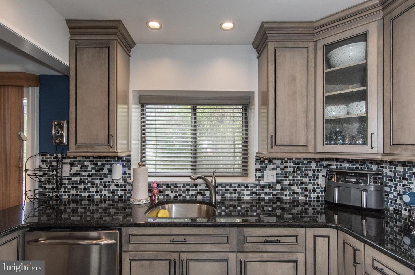 23 Begonia Lane photo 13