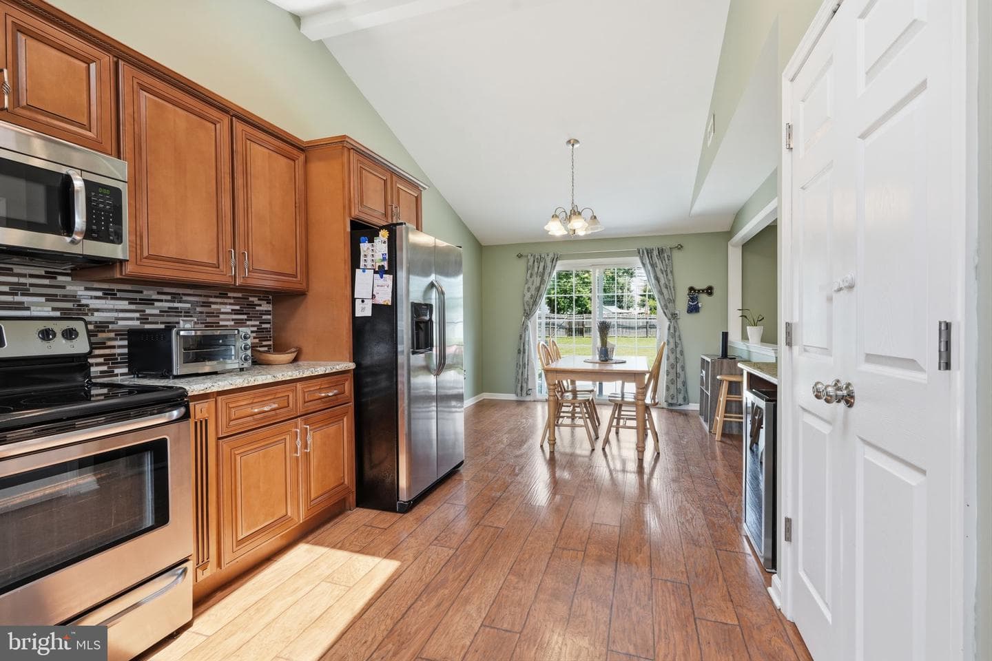 59 Iroquois Road photo 8