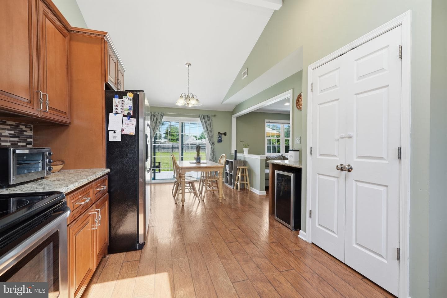 59 Iroquois Road photo 9