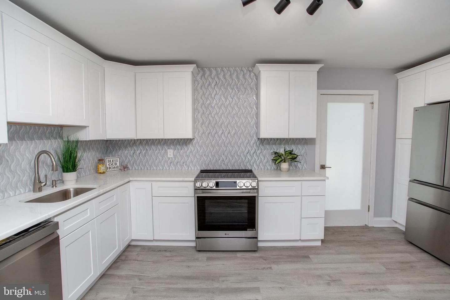 123 Holly Road photo 11