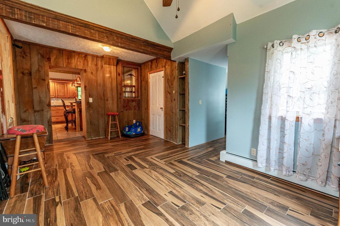 2485 Hieter Road photo 7