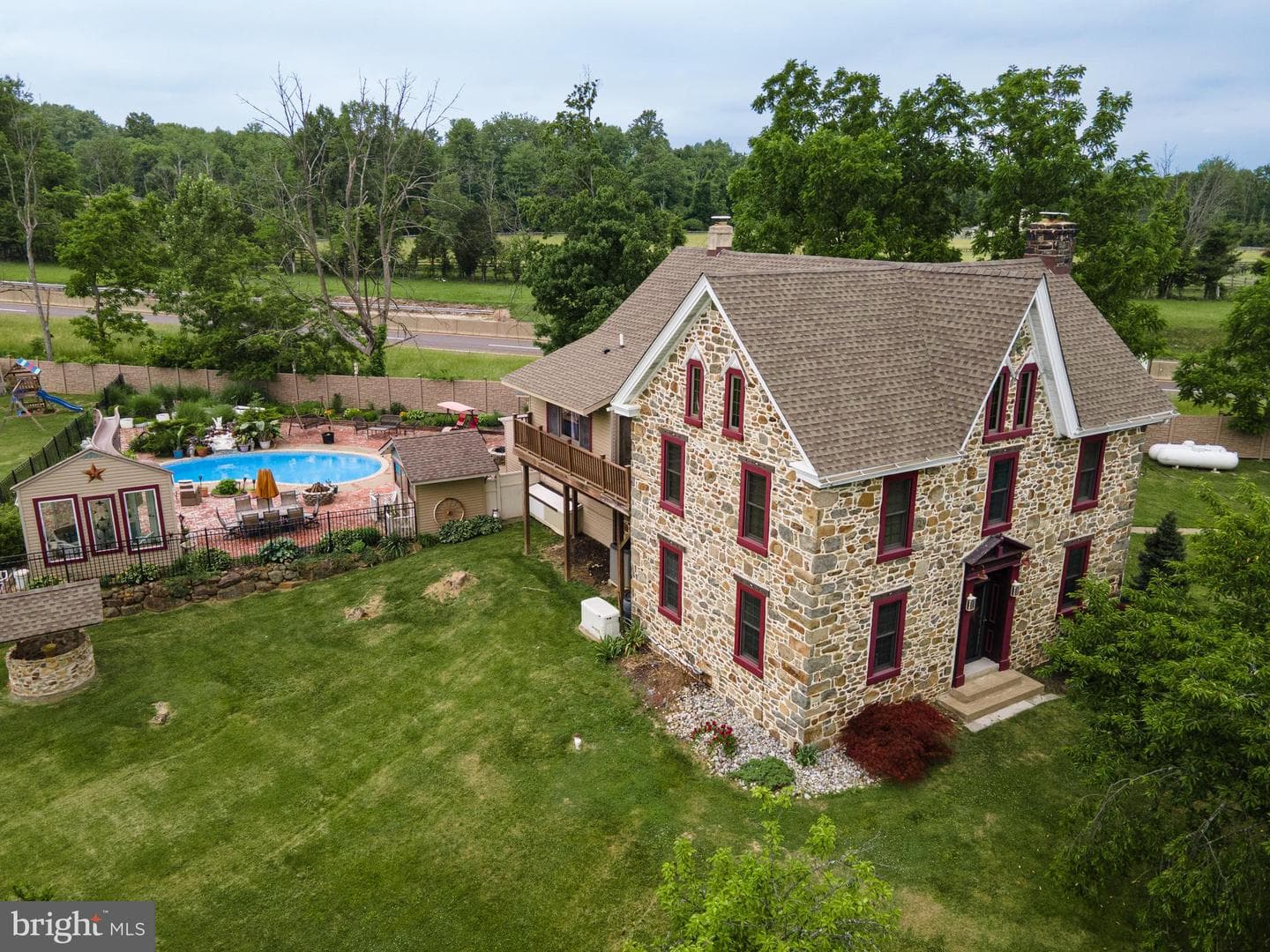 2485 Hieter Road photo 73