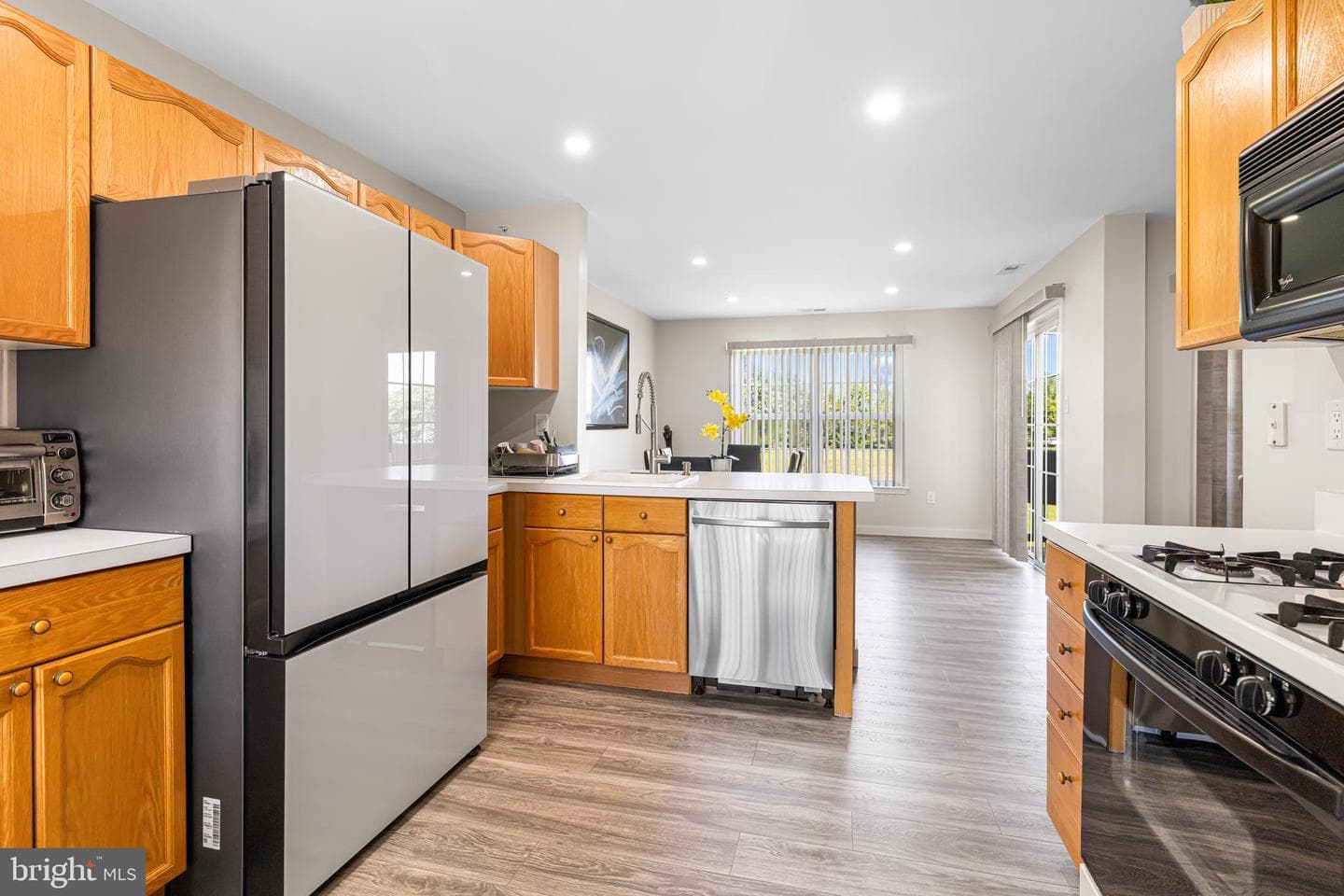 706 Julian Drive W #W photo 7