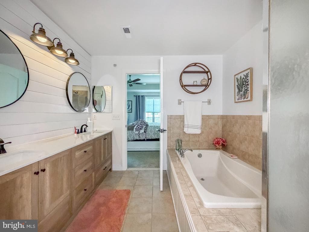 2410 Rosemont Terrace photo 44