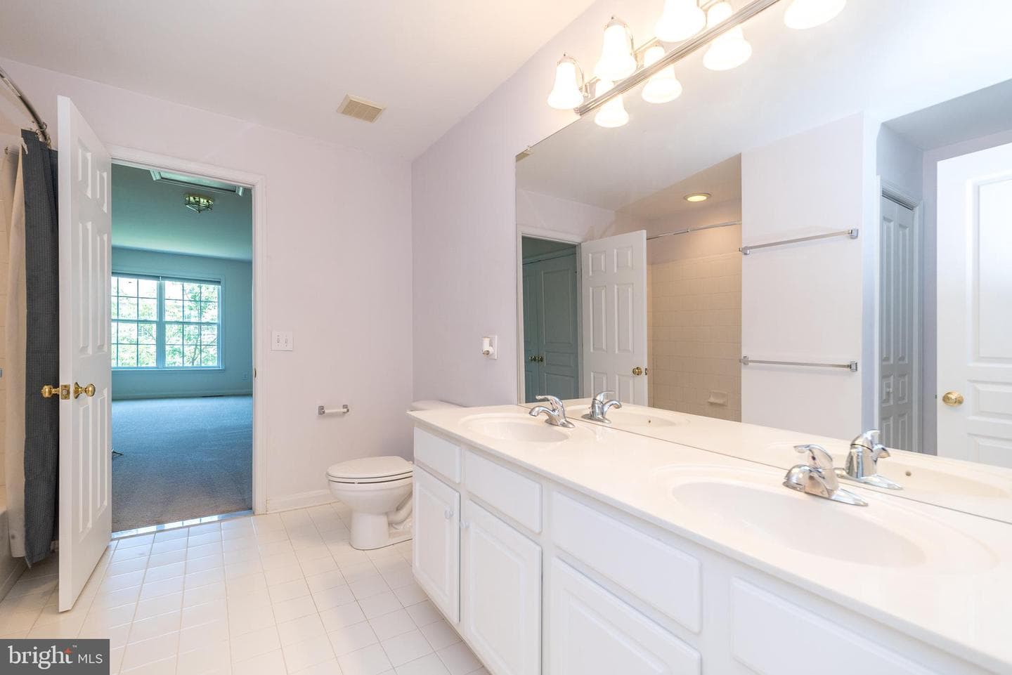 32 Addison Court photo 49