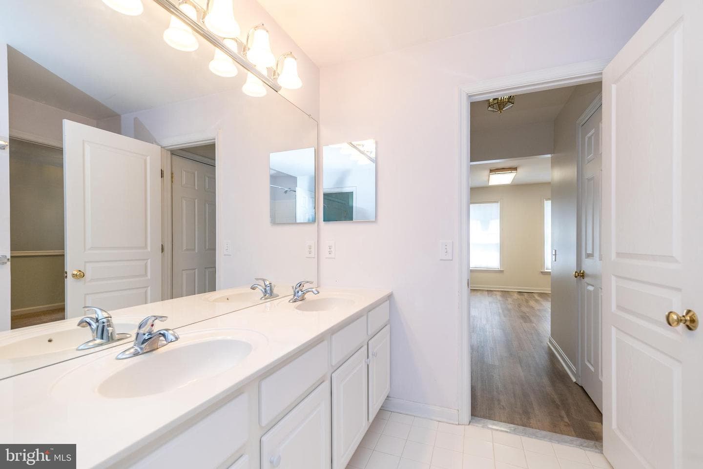 32 Addison Court photo 50