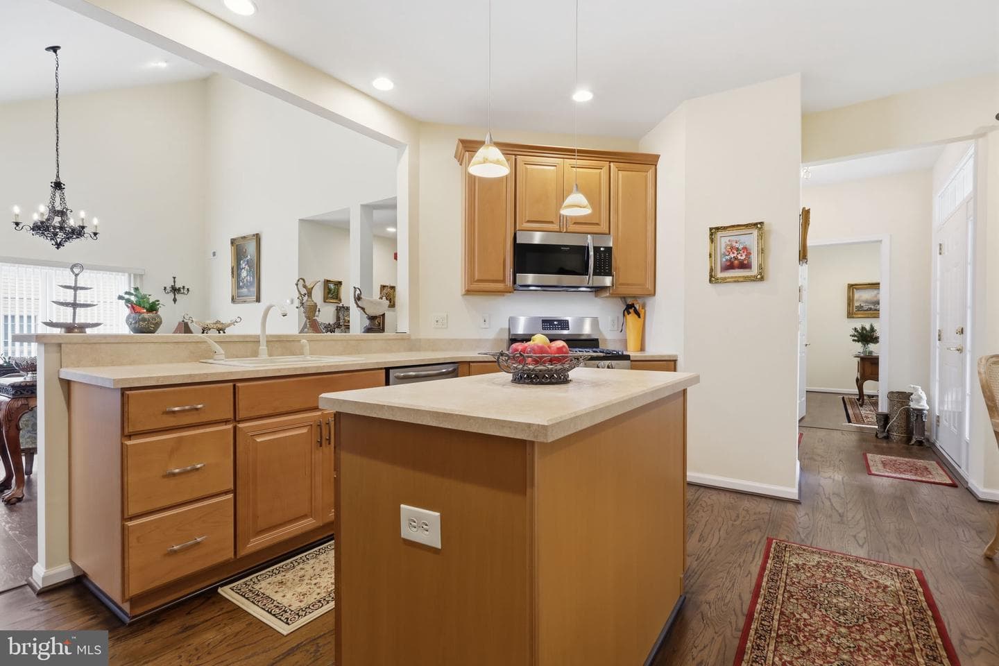 1203 Lyndhurst Court #82 photo 12