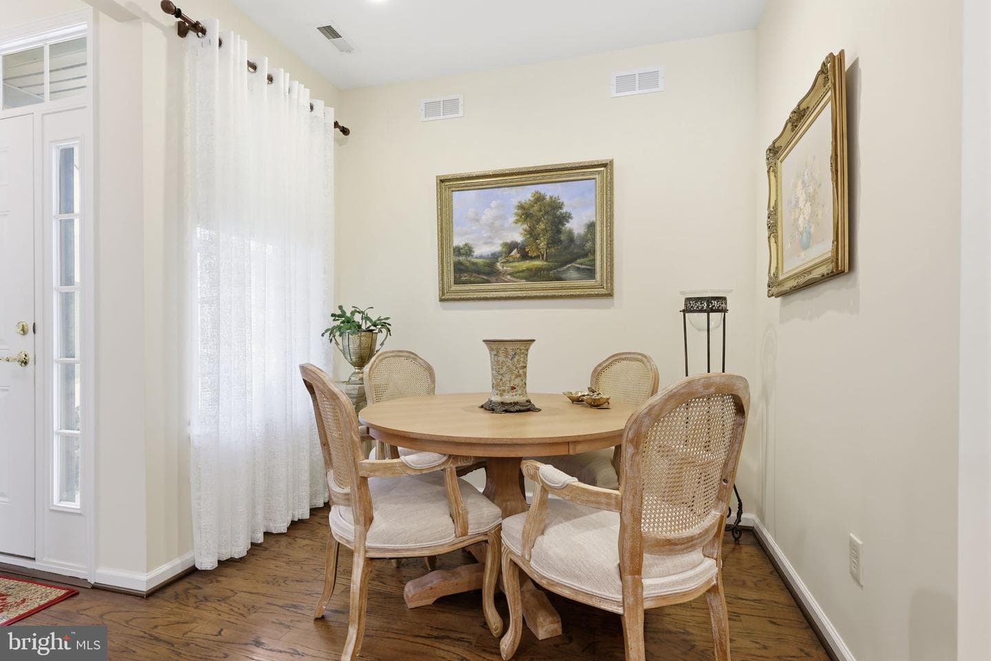 1203 Lyndhurst Court #82 photo 14