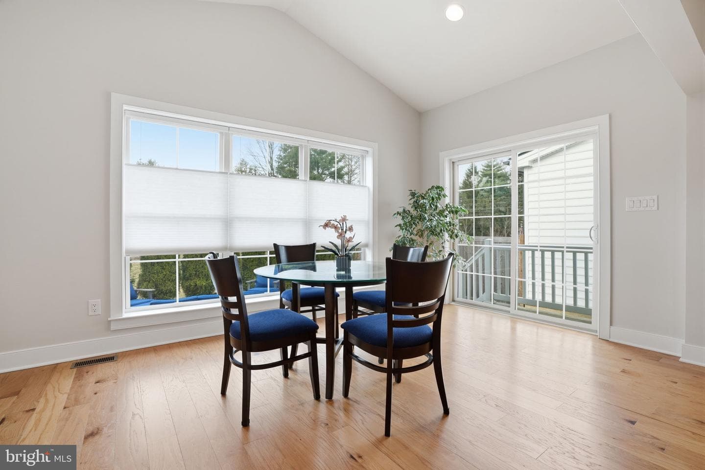 506 Carmela Way photo 17