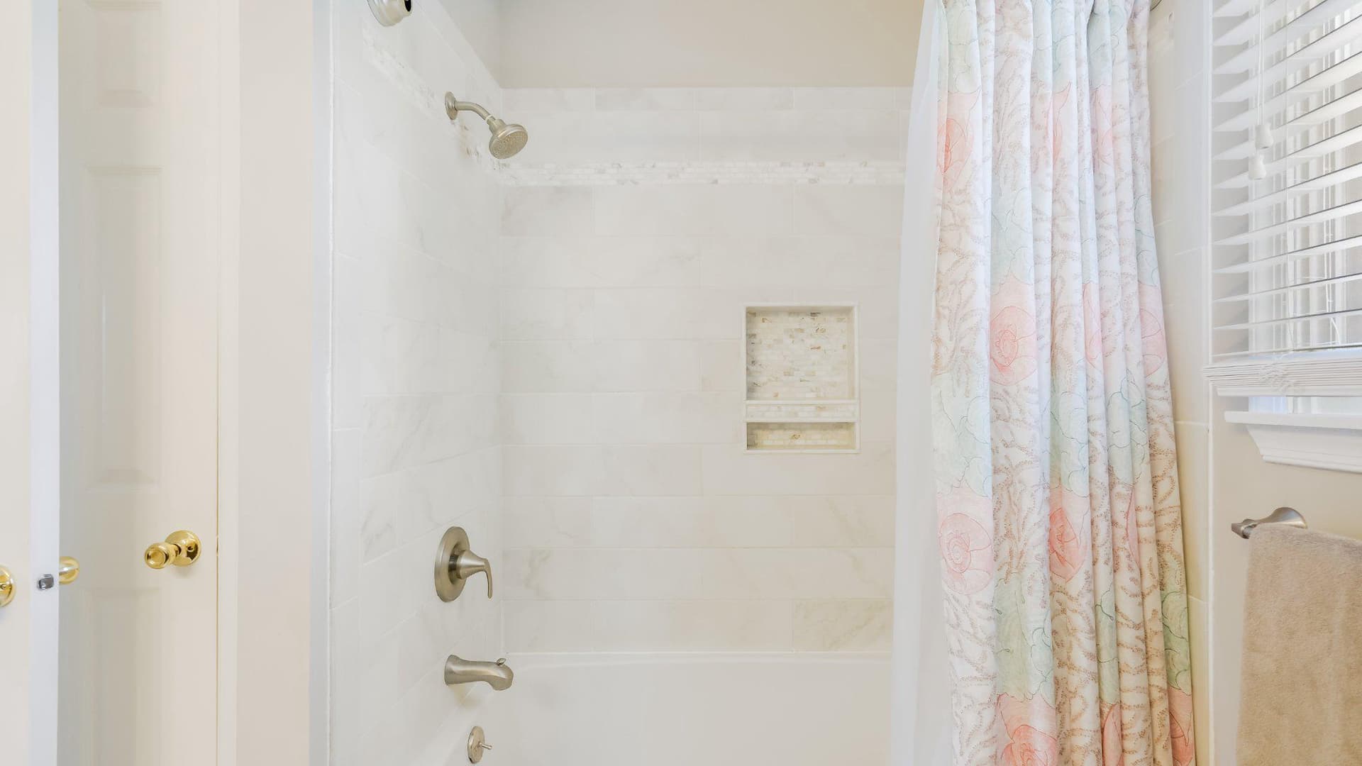 4 Audrey Lane photo 28